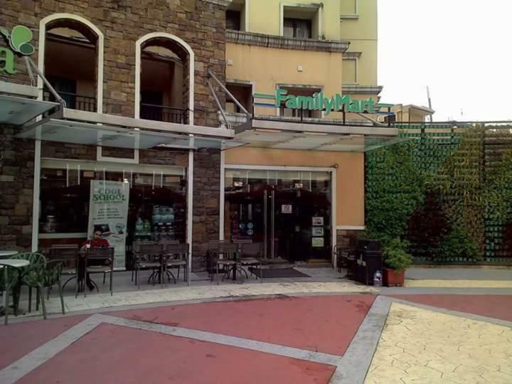 Palm Tree Genlex Condo مانيلا المظهر الخارجي الصورة